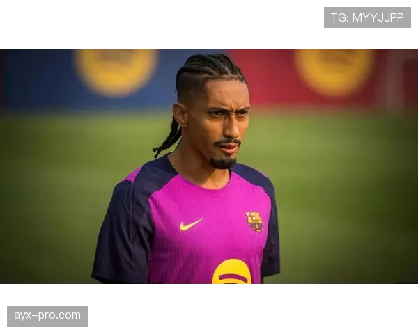 拉菲尼亚伤情恢复顺利,有望重返赛场 拉菲尼亚伤情恢复顺利,有望重返赛场