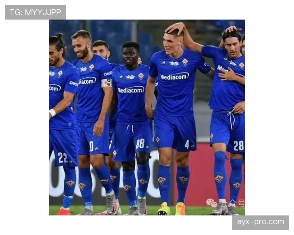 莱万状态回暖，球迷力挺重燃欧冠雄心